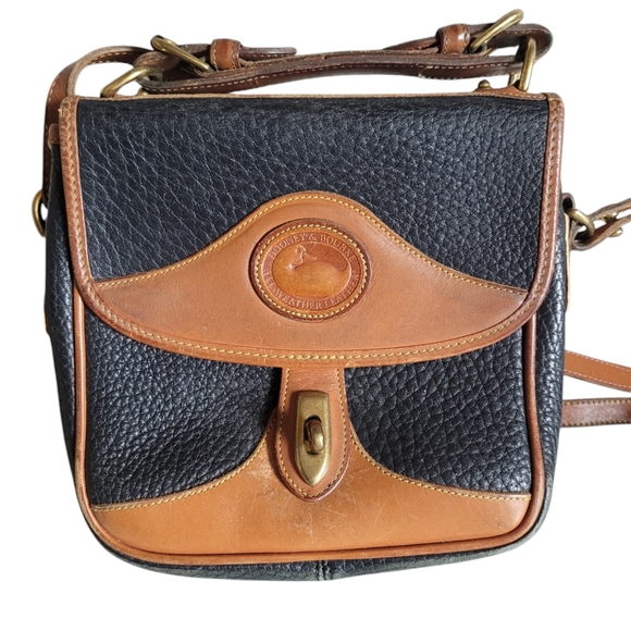 Vintage Dooney & Bourke Black AWL Square Carrier Messenger/Crossbody Bag - Picture 2 of 16